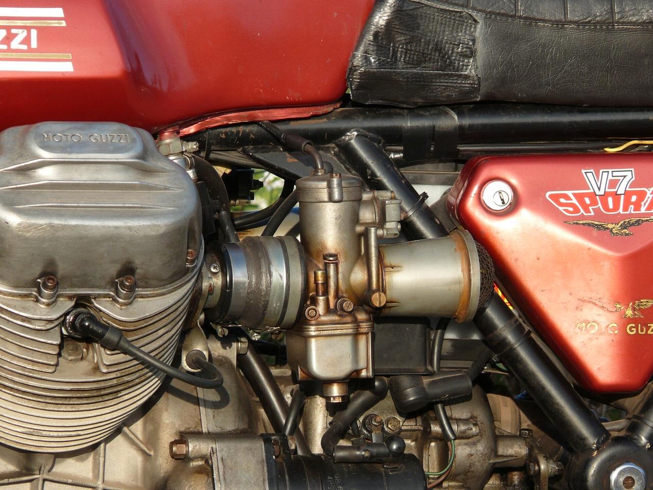 Moto Guzzi V7 SPORT (M1225)