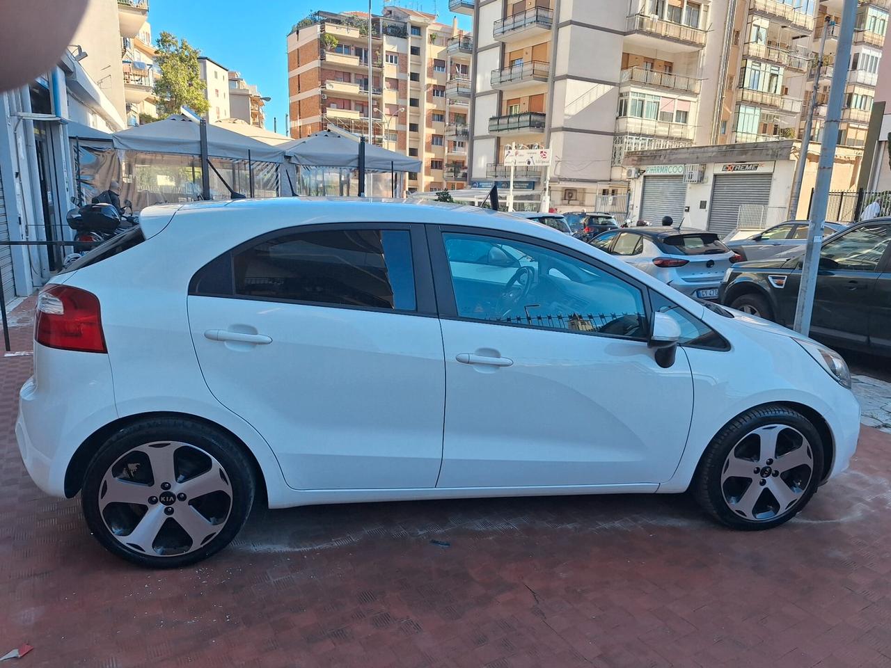 Kia Rio 1.4 CRDi 5p. Cool