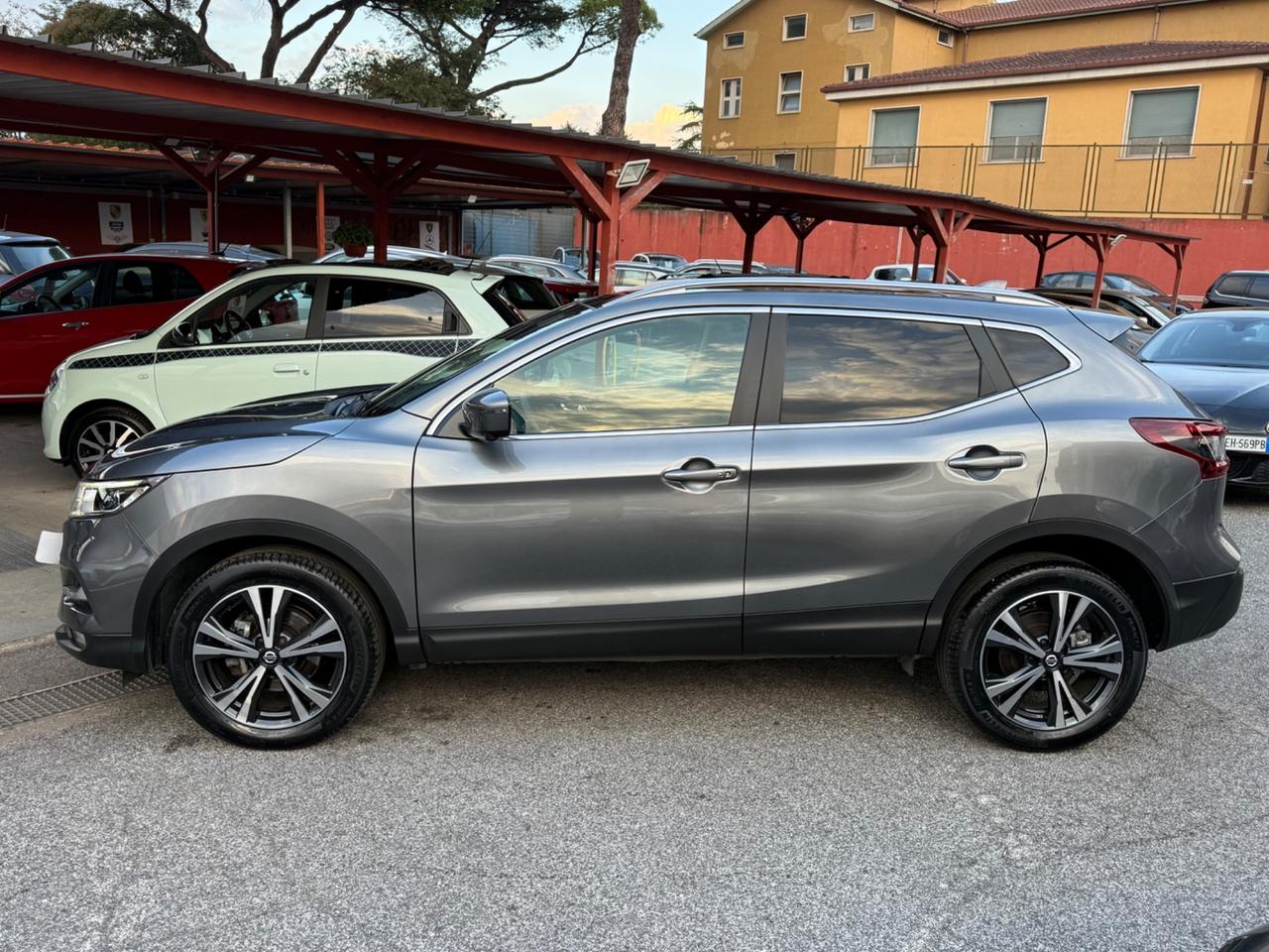 Qasqhqai 1.5 dci-unipro-( 69 mila km ) -unipro-rate