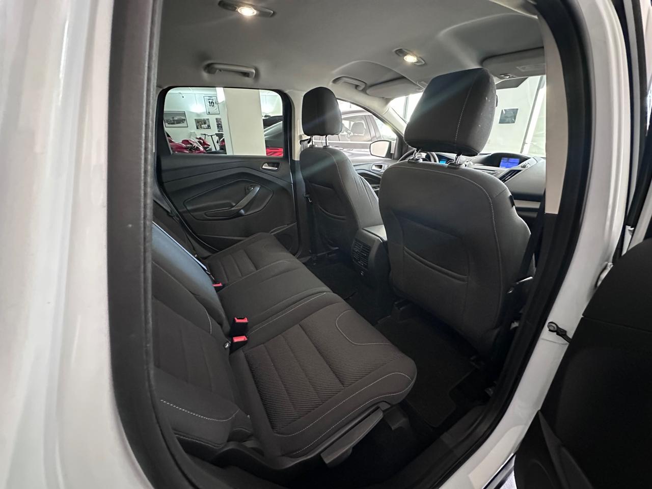 Ford Kuga 2.0 TDCI 140 CV 2WD