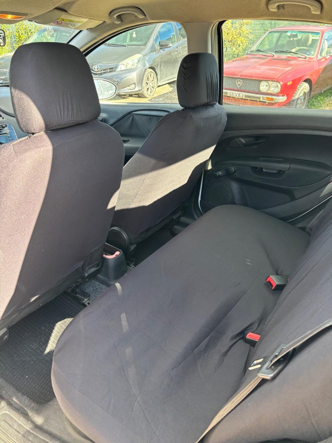 Fiat Punto 1.4 8V 5 porte Natural Power Lounge