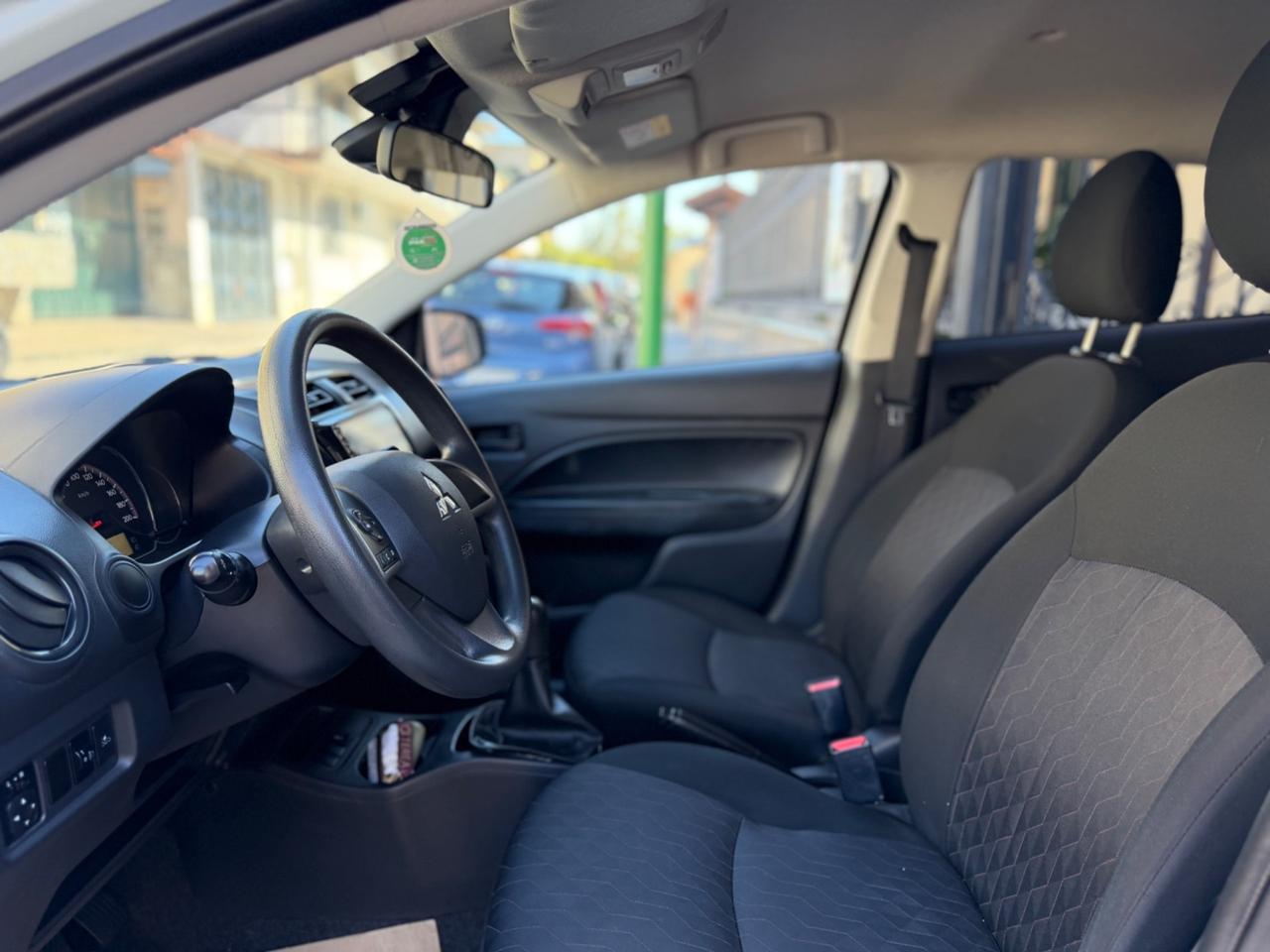 Mitsubishi Space Star 1.2 Intense SDA