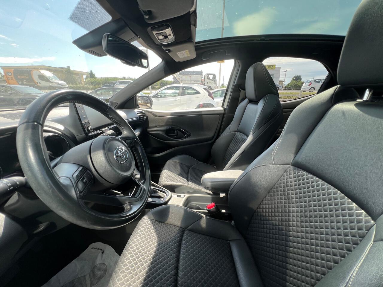 Toyota Yaris 1.5 Hybrid 5 porte Lounge