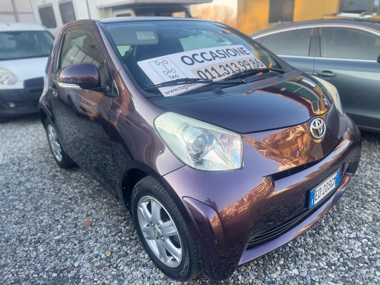 Toyota iQ 1.0 benzina automatica 4 posti