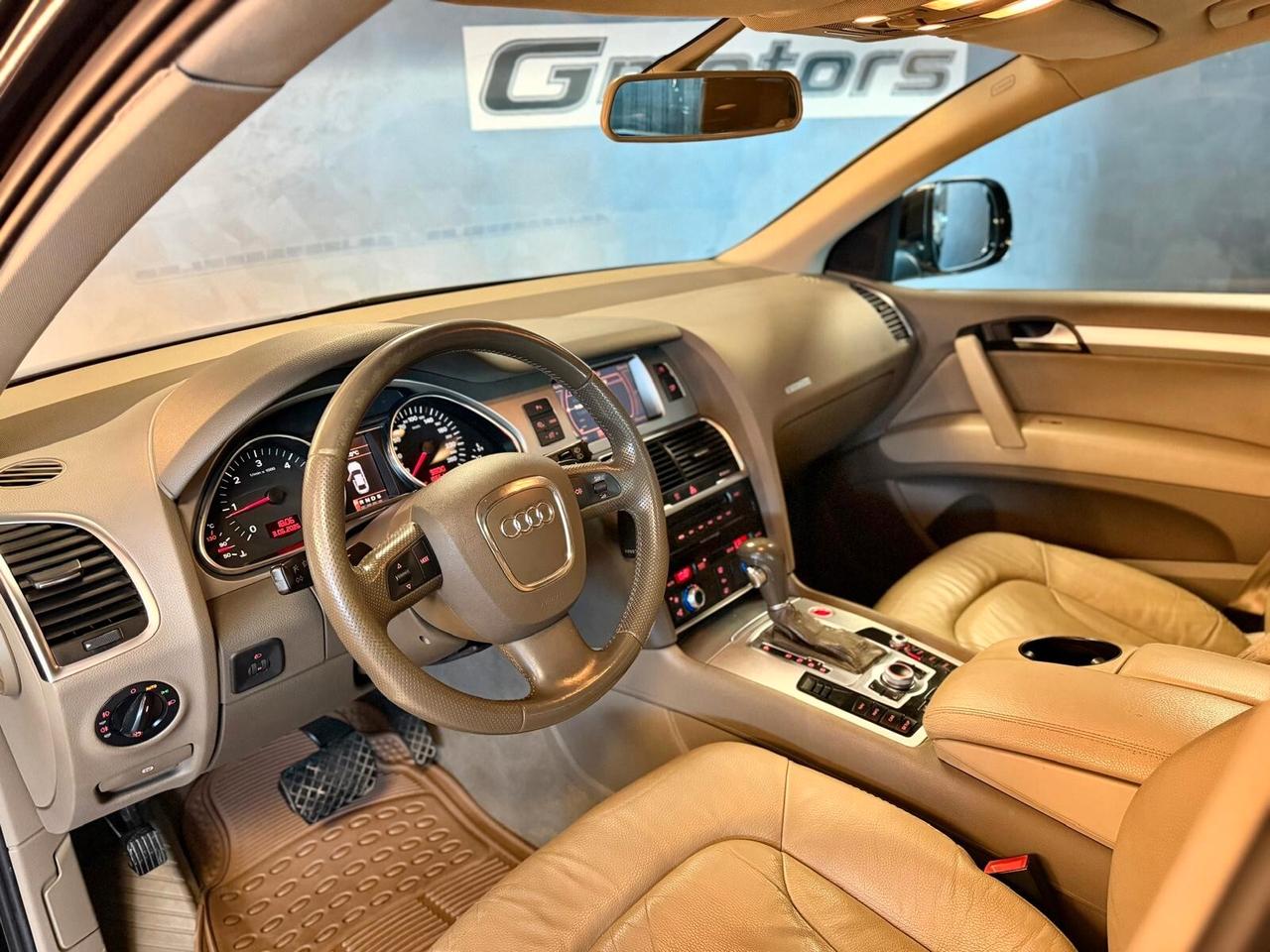 Audi Q7 3.0 V6 TDI 233CV quattro tiptronic