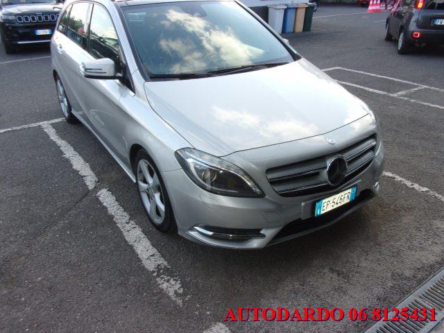 MERCEDES-BENZ B 180 CDI Premium