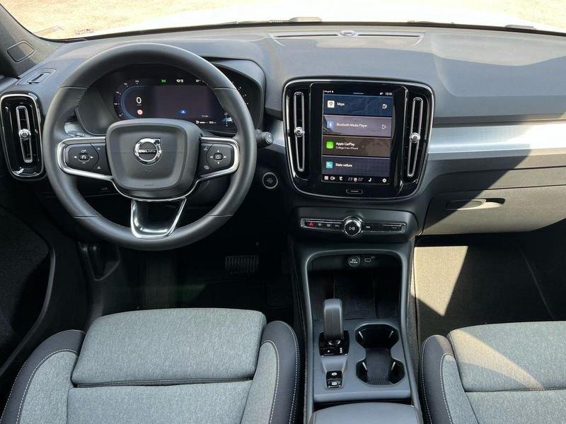 Volvo XC40 B3 163+14 CV Automatico LED Core