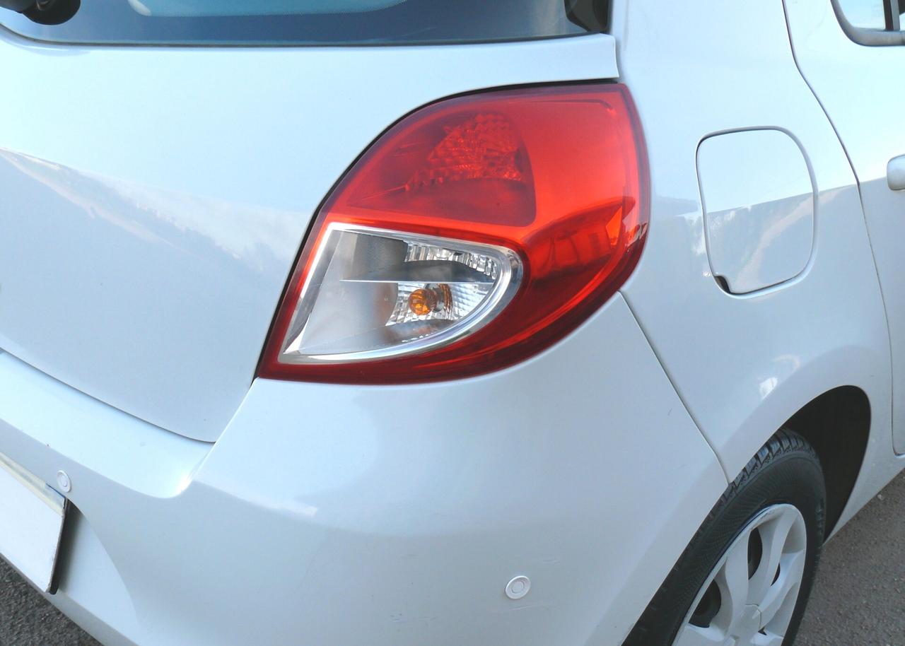Renault Clio 1.2 16V 3 porte Dynamique