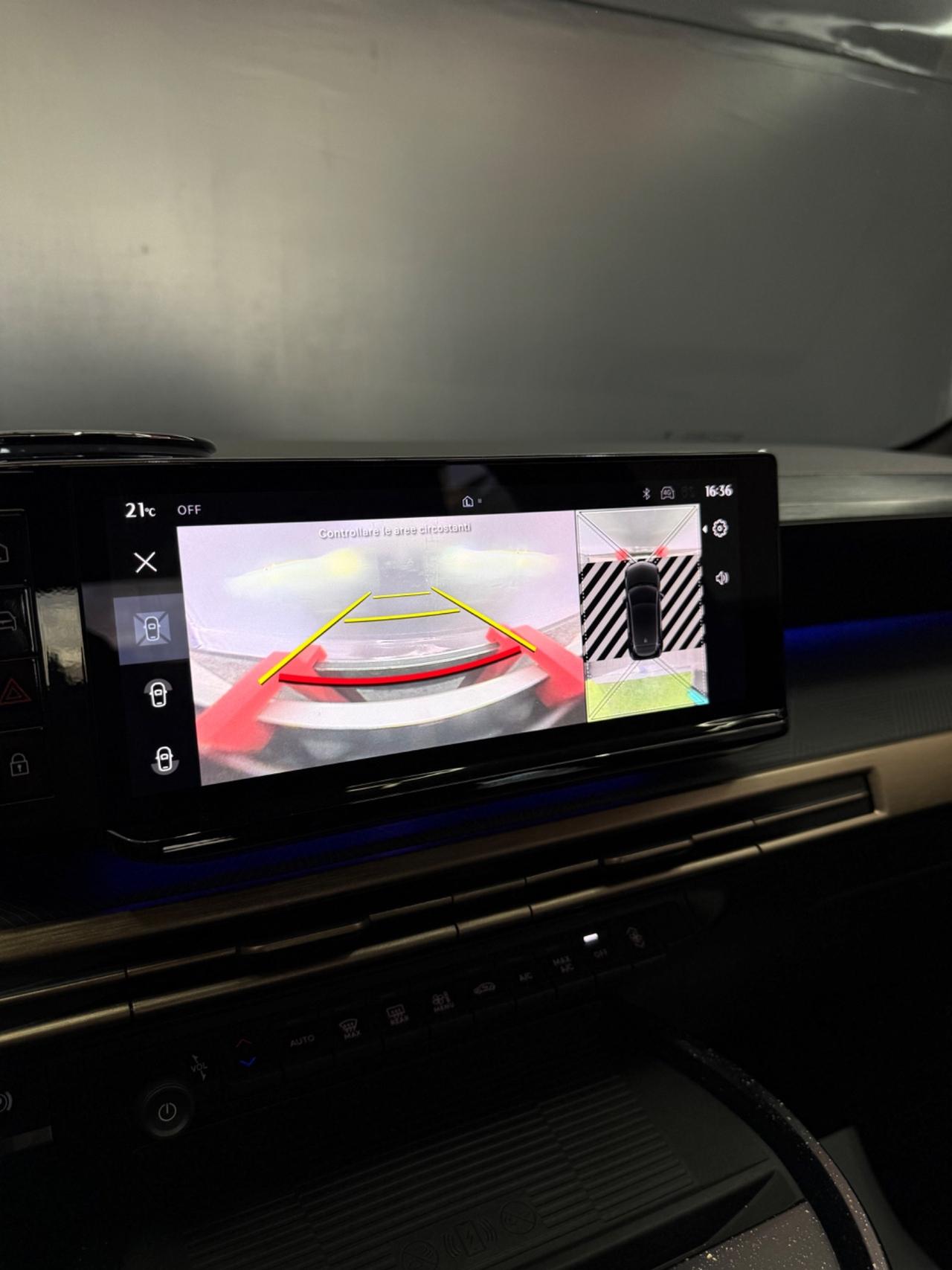 Lancia Ypsilon 1.2 Hybrid Edizione Cassina