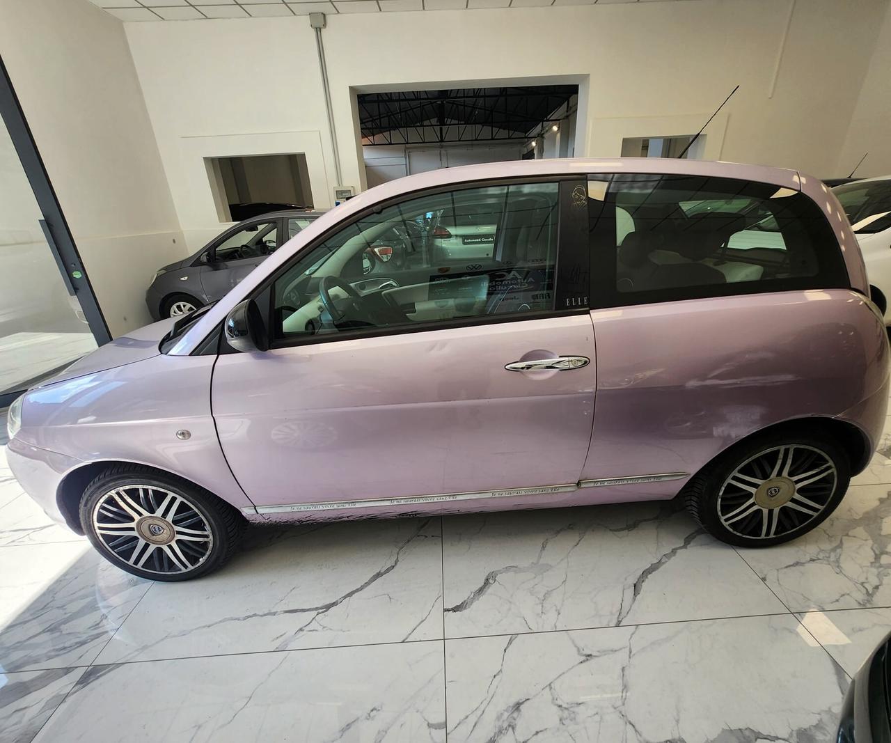 Lancia Ypsilon 1.3 MJT 75 CV Elle