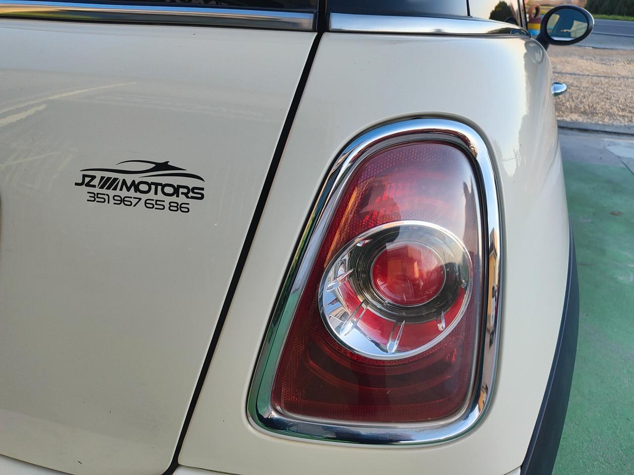 MINI COOPER ONE - adatta a neopatentati