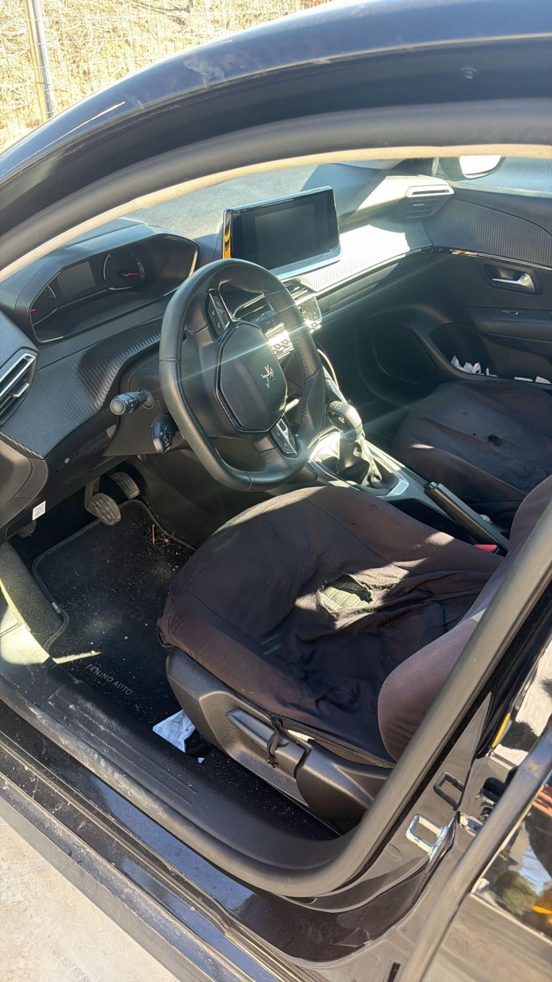 Peugeot 208 PureTech 100 Stop&Start EAT8 5 porte Allure Pack