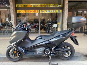 Yamaha T Max 530 DX anno 2018 km 16000 COME NUOVA!