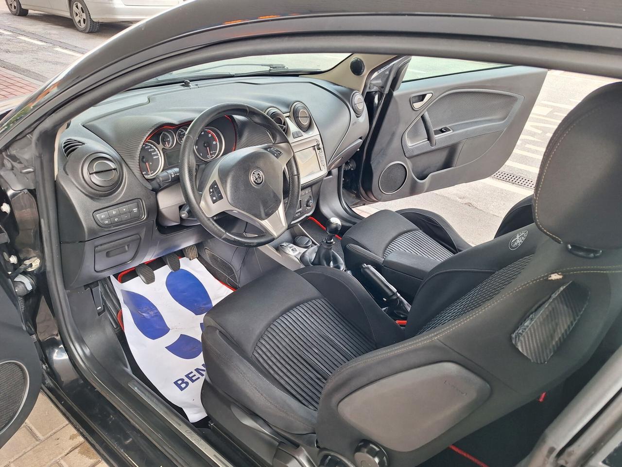 Alfa Romeo MiTo 1.6 JTDm 16V Distinctive MOTORE RIFATTO NAVI BXENON LED SENSORI