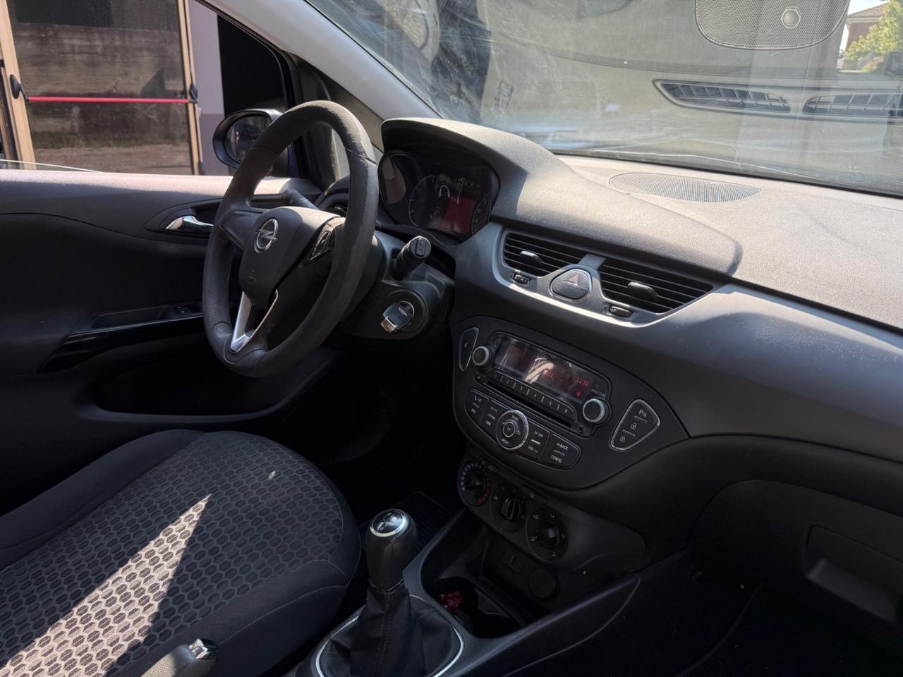 Opel Corsa 1.2 5 porte b-Color