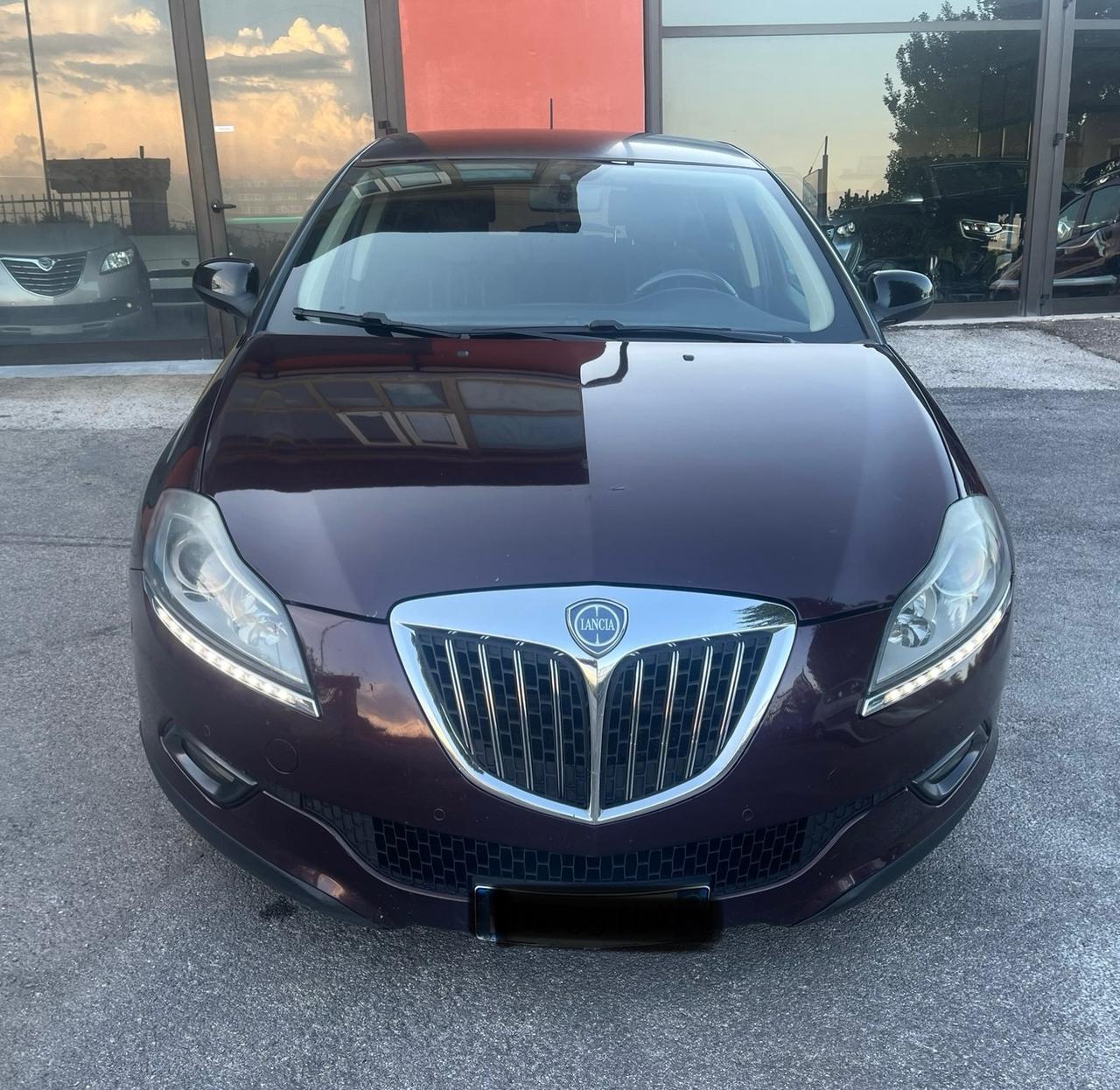 Lancia Delta 1.6 MJT DPF Platino-Km219000-