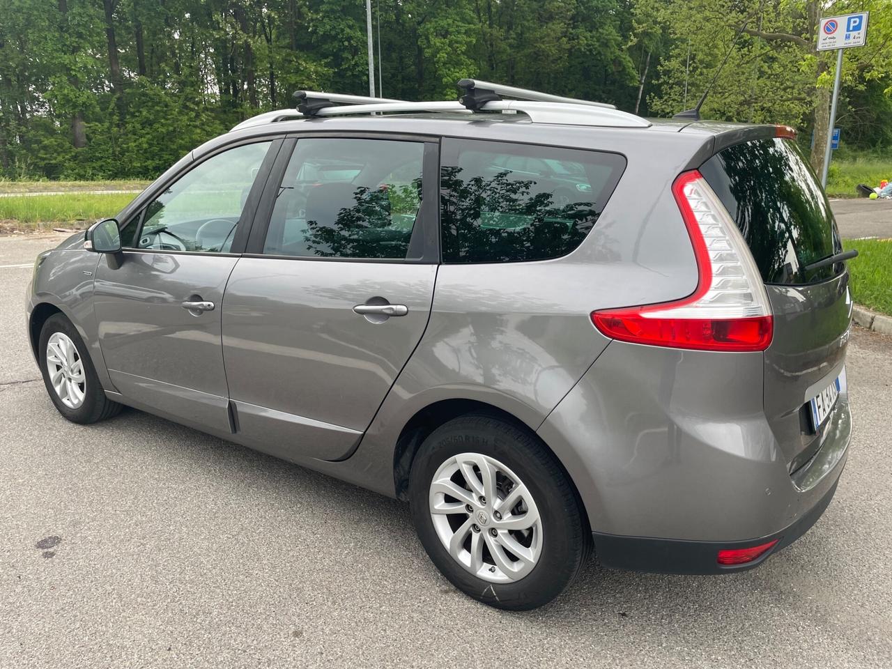 Renault Scenic Scénic 1.5 dCi 110CV Start&Stop*7 posti*Cerchi*Navi*