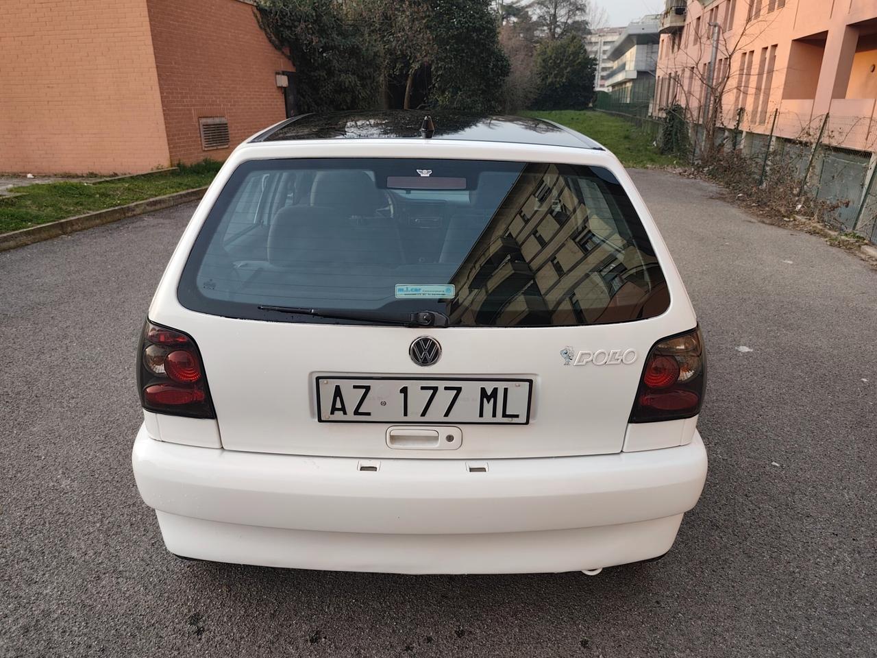 Volkswagen Polo 1.4 Benz 5 porte neopatentati