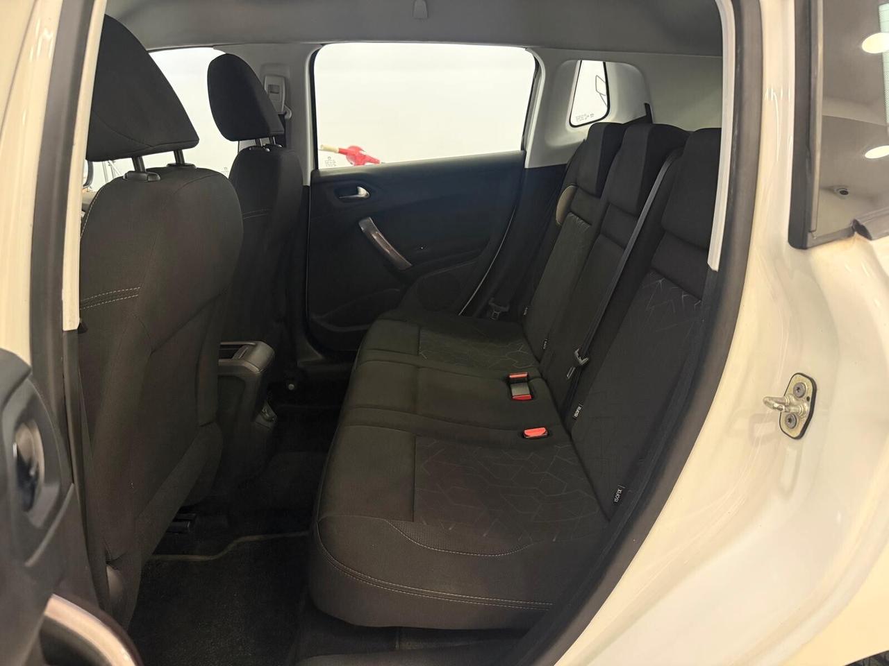 Peugeot 2008 1.6 e-HDi 92 CV Stop&Start Allure
