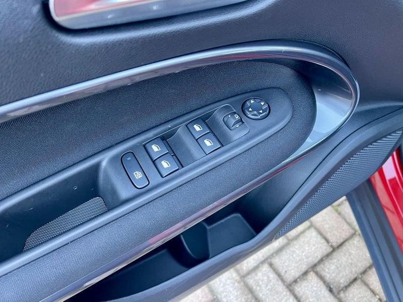 FIAT 600e 54 KWH Red - AZIENDALE