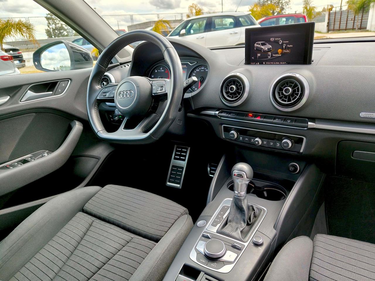 Audi A3 SPB 1.6 TDI S tronic Line - 2017