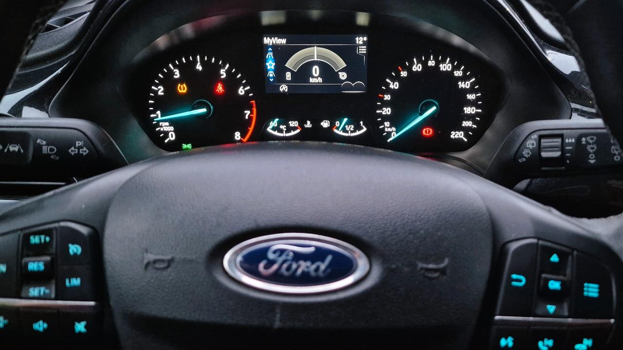 Ford Puma 1.0 EcoBoost Hybrid 125 CV S&S Titanium Design