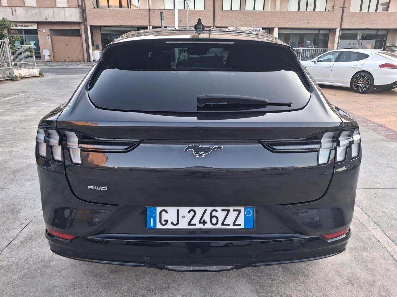 Ford Mustang Mach-E AWD Extended Range 371 CV