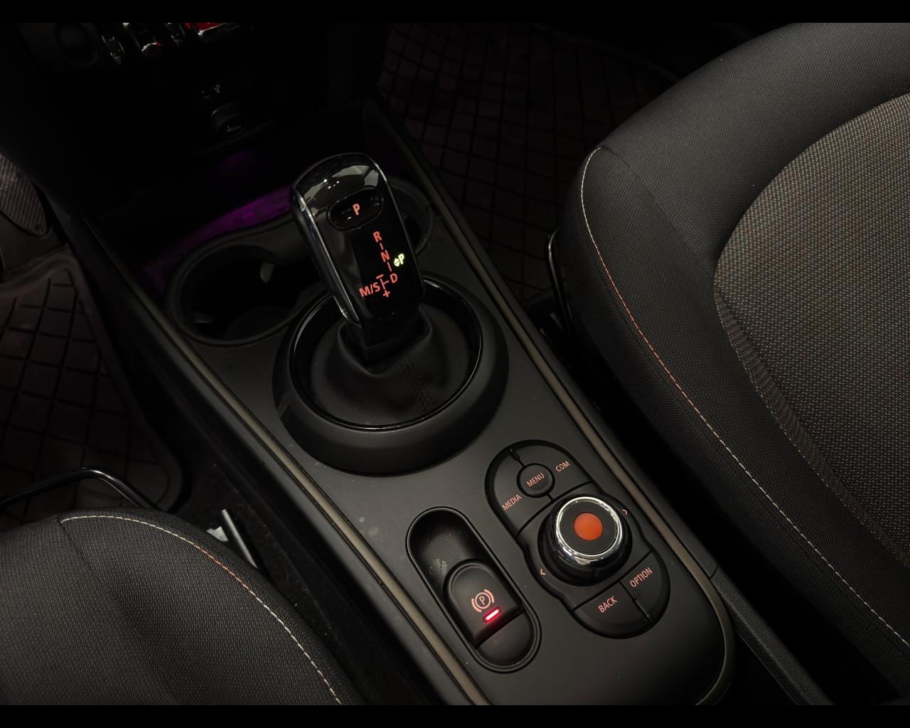 MINI Mini Countrym.(F60) - Mini 1.5 Cooper Hype Countryman