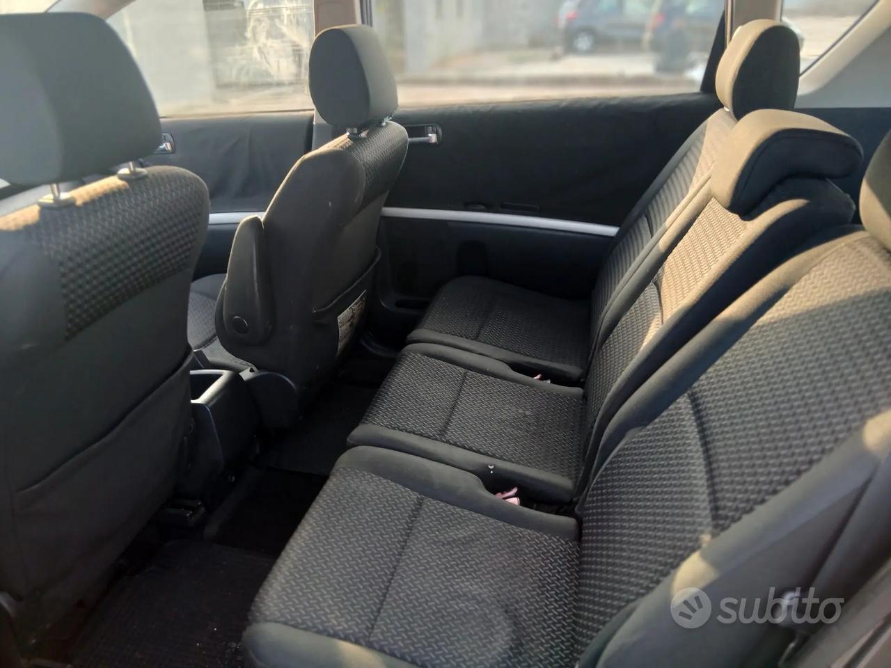 Toyota Corolla Verso 2.2 16V D-4D Sol 7pti