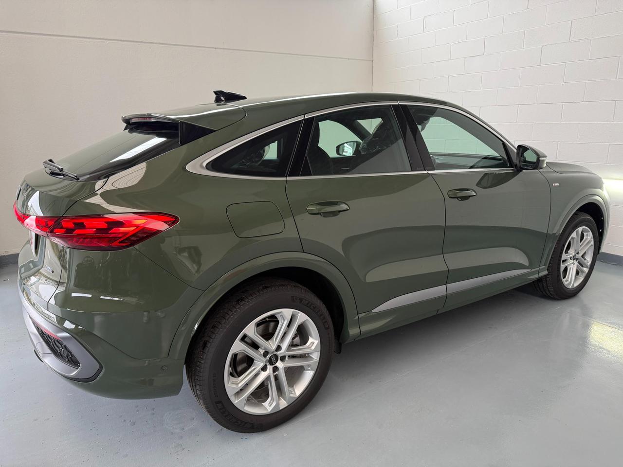 Audi Q5 SPB TDI 150 kW mHEV+ S tronic quattro S line ( € 22.000 DI SCONTO!!!!)