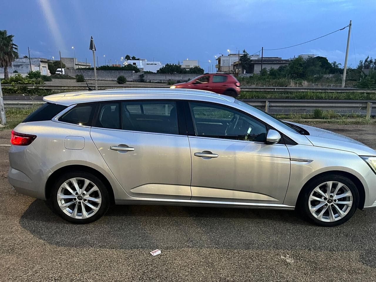 Renault Megane Sporter DCI Intens Unipro 2020