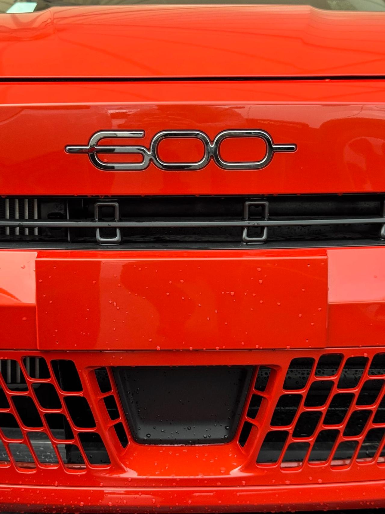 Fiat 600 Hybrid 110 CV DCT MHEV Business