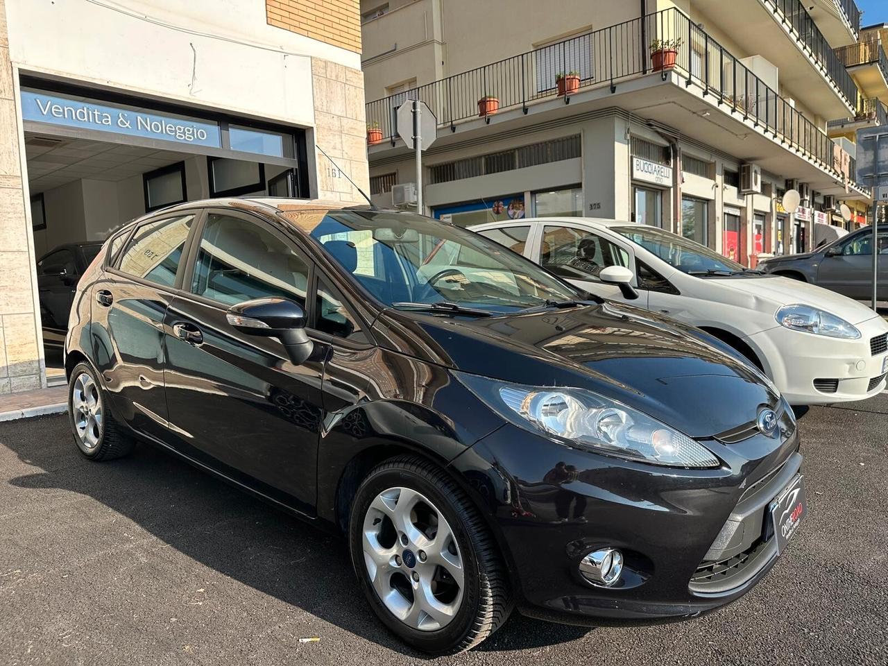 Ford Fiesta 1.4 TDCi 70CV 5 porte Titanium