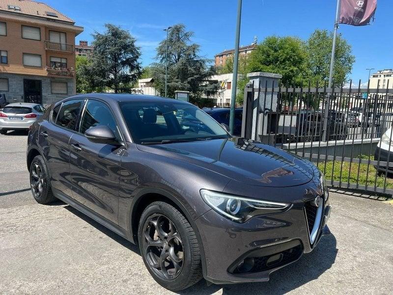 Alfa Romeo Stelvio 2.2 Turbodiesel 180 CV AT8