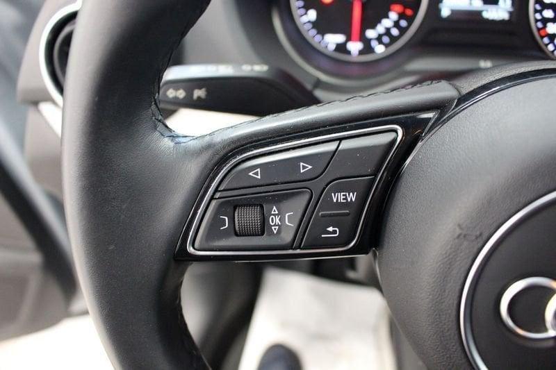 Audi Q2 35 TDI quattro S tronic Business