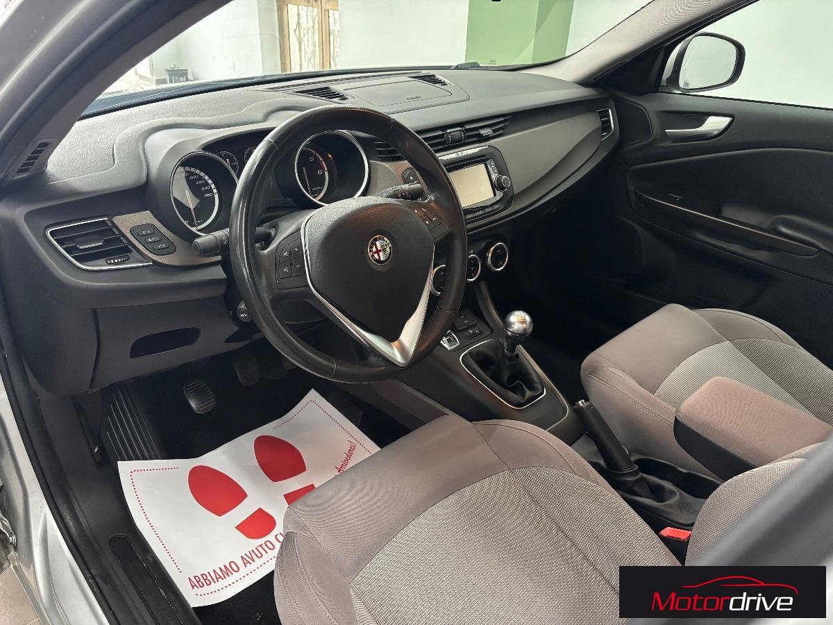 ALFA ROMEO - Giulietta - 1.6 JTDm-2 105 CV Progression