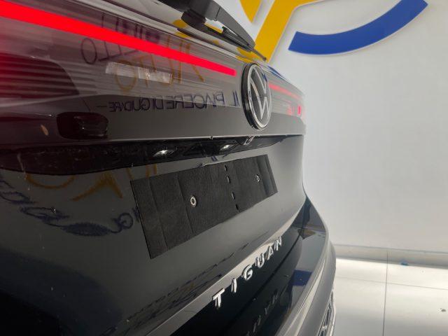 VOLKSWAGEN Tiguan 2.0 TDI 150 CV DSG R-Line Plus da ?519,00 mensili