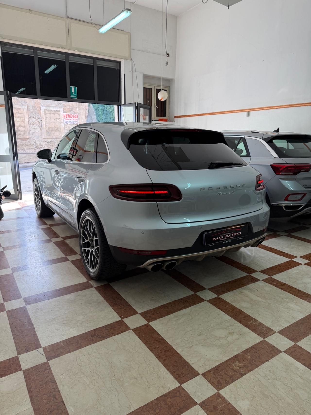 Porsche Macan S