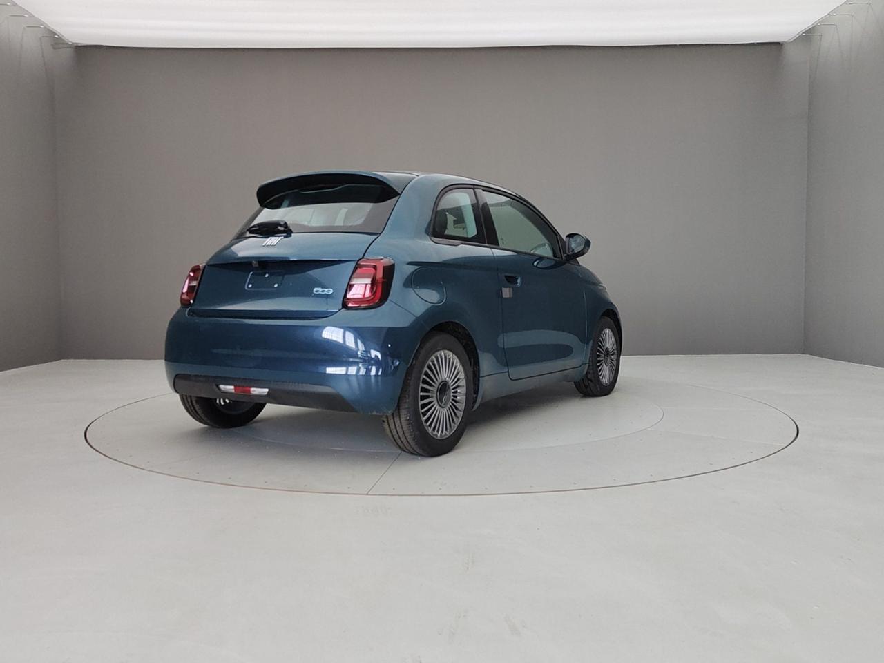 FIAT 500e 500E 118CV 42KW 320KM