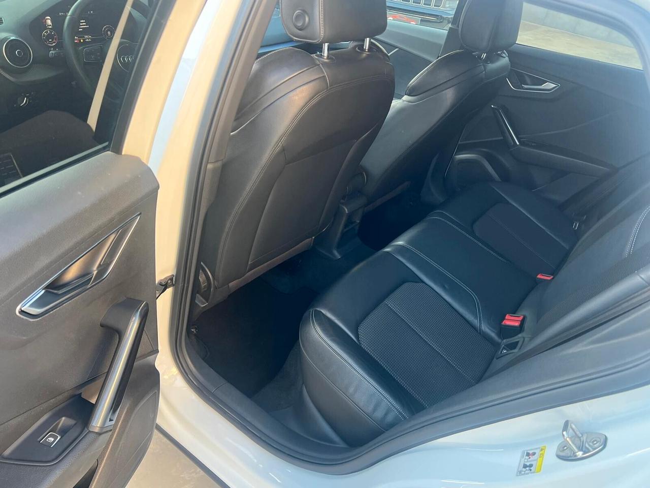 AUDI Q2 S LINE VIRTUAL COKPIT