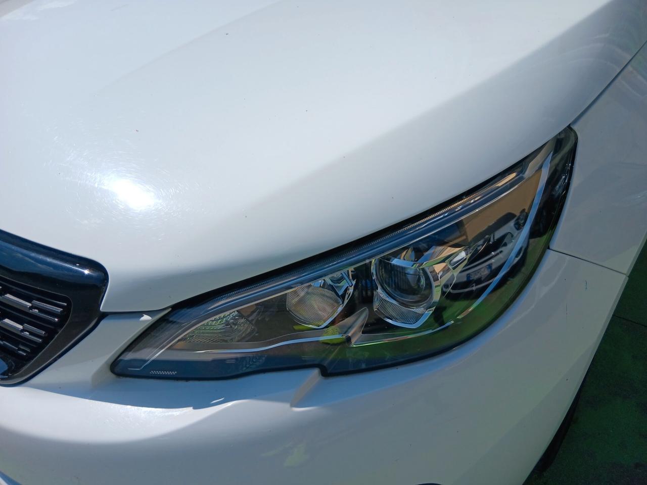 Peugeot 308 1.5 Blue-HDi