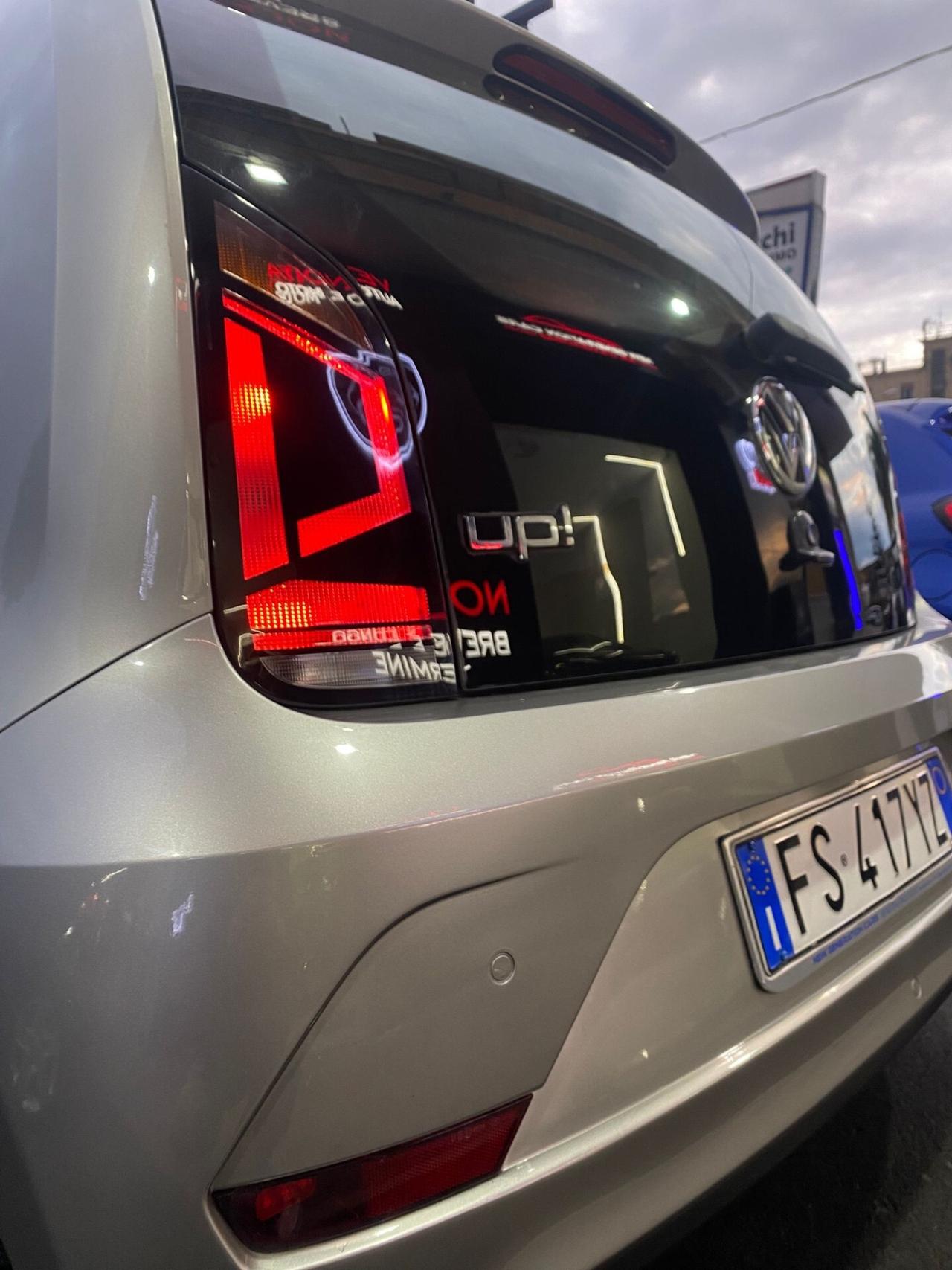 Volkswagen up! 1.0 3p. move up!