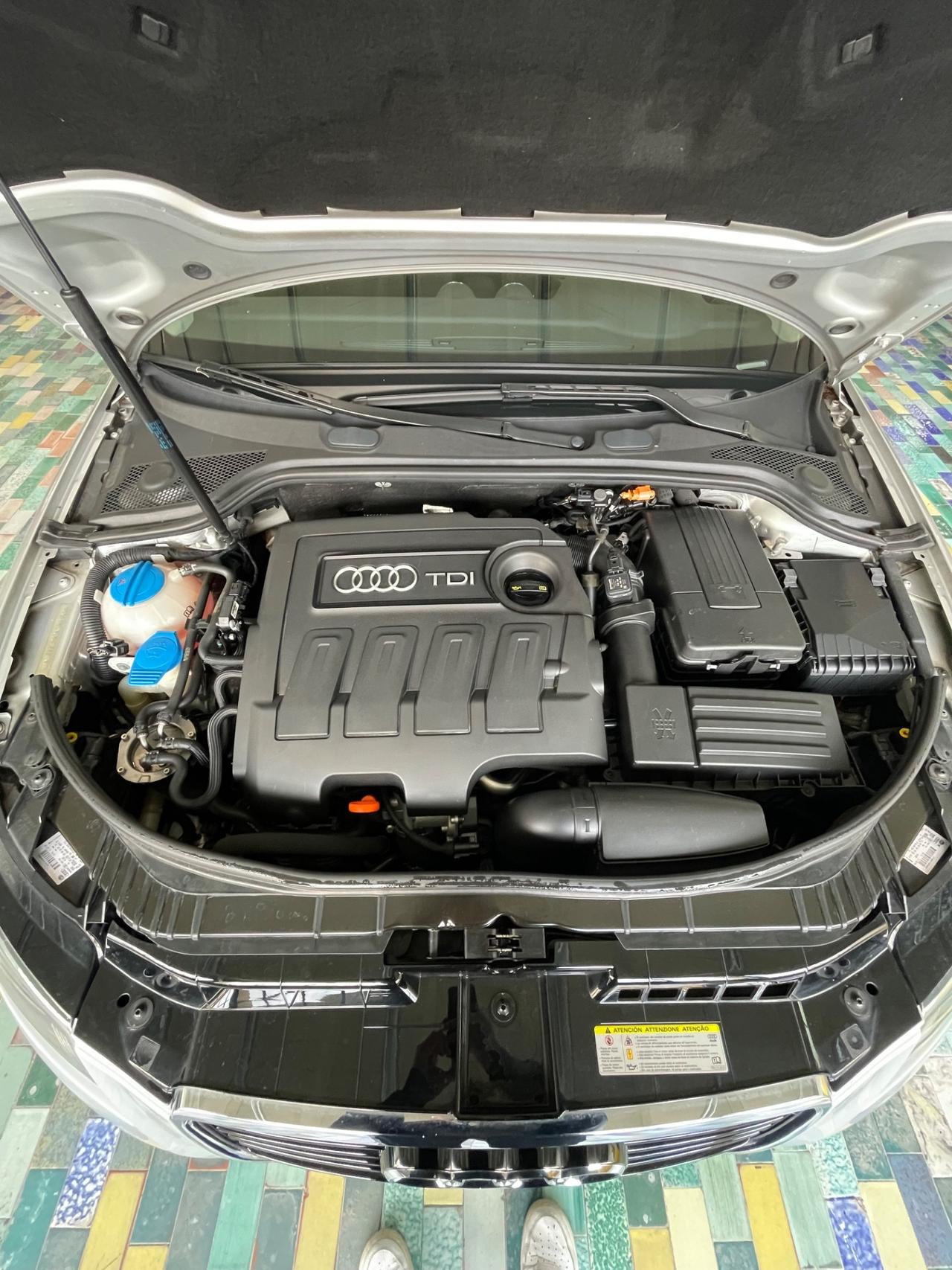 Audi A3 SPB 1.6 TDI 105 CV TAGLIANDI CERTIFICATI