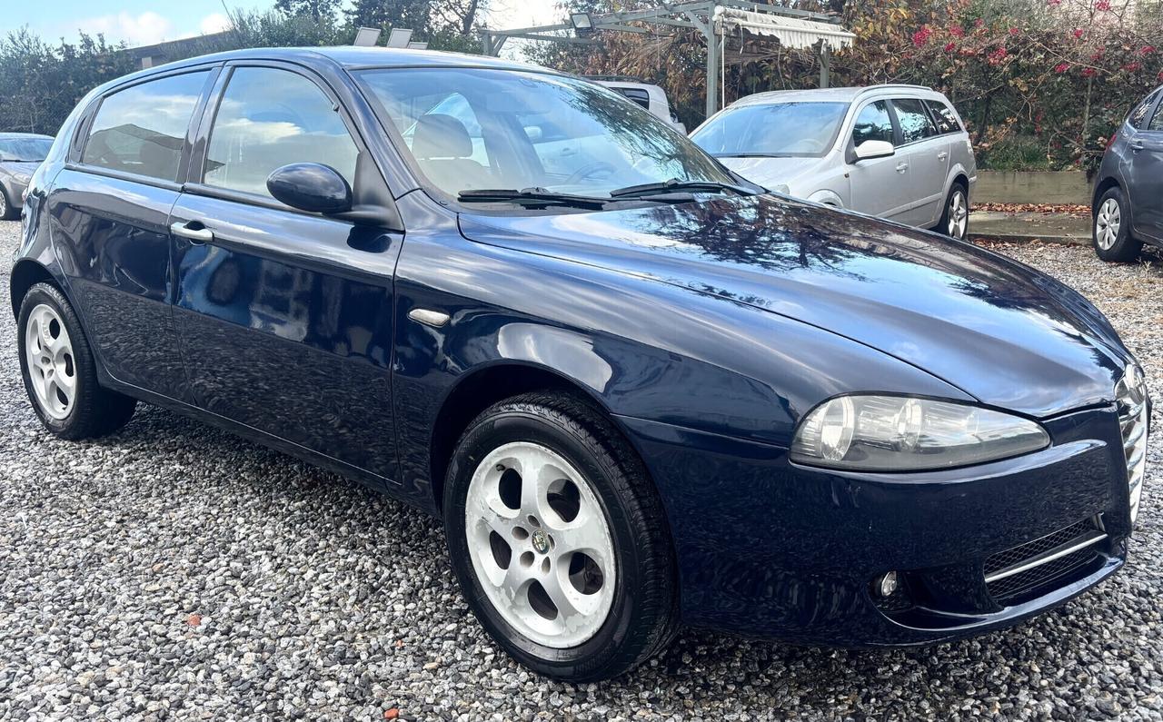 Alfa Romeo 147 1.9 JTD M-JET 16V 5 porte Dist.