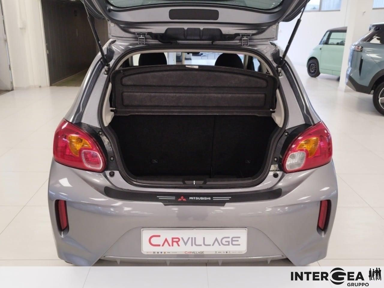 MITSUBISHI Space Star 1.2 Invite radio