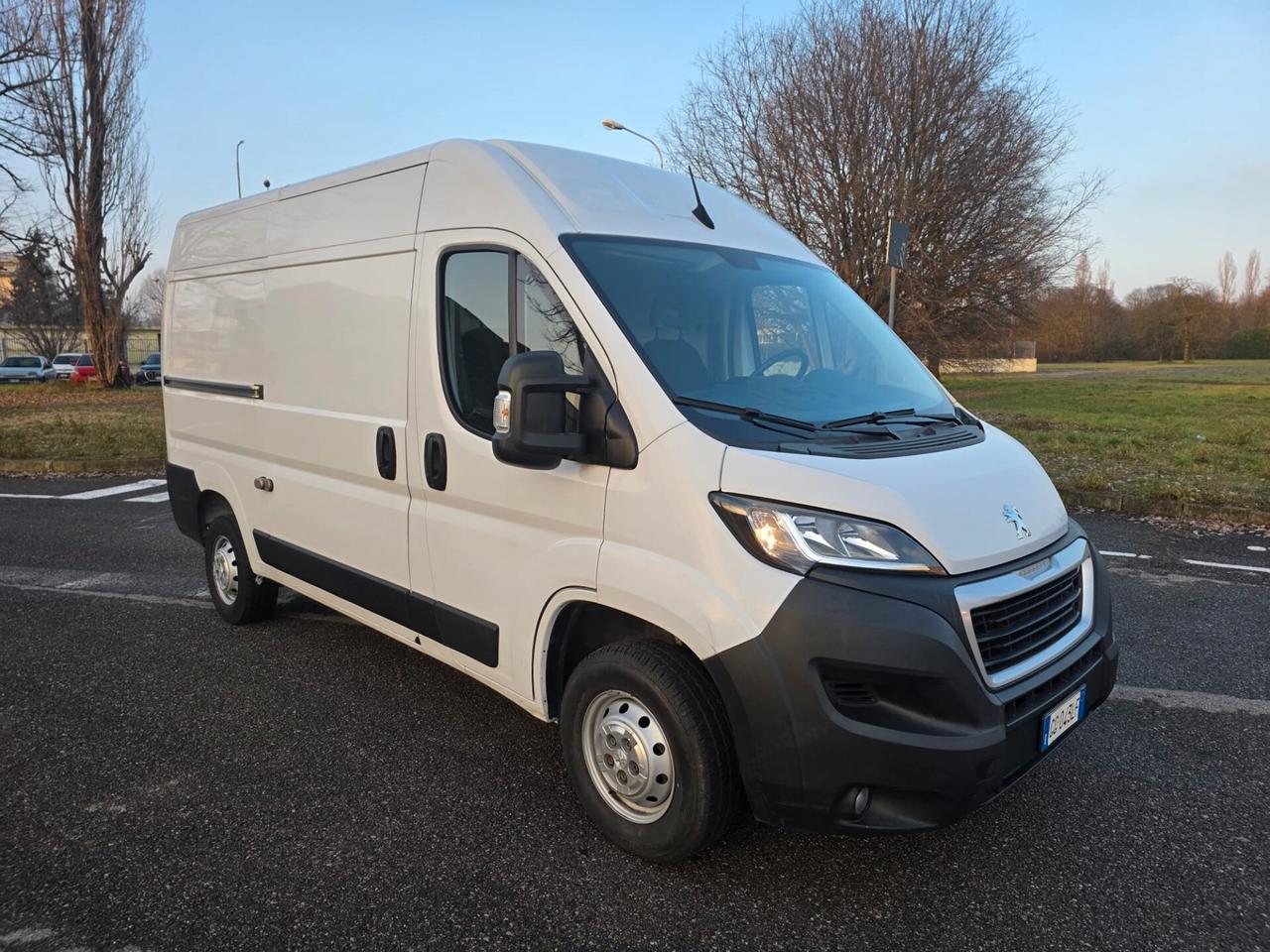Peugeot Boxer 335 2.2 BlueHDi 140 S&S PC-TN Furgone