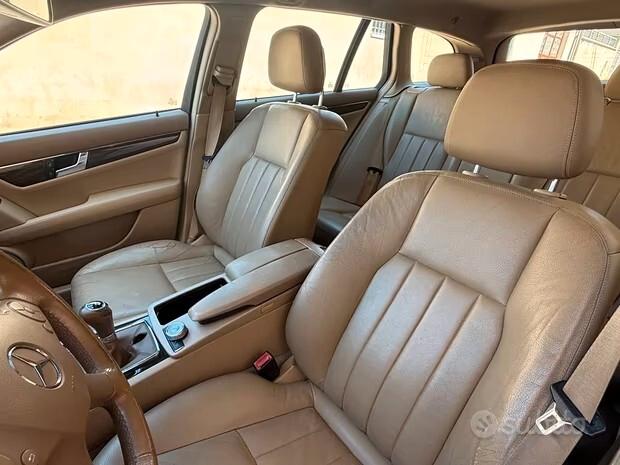 Mercedes-benz C 220 CDI BlueEFFICIENCY Elegance