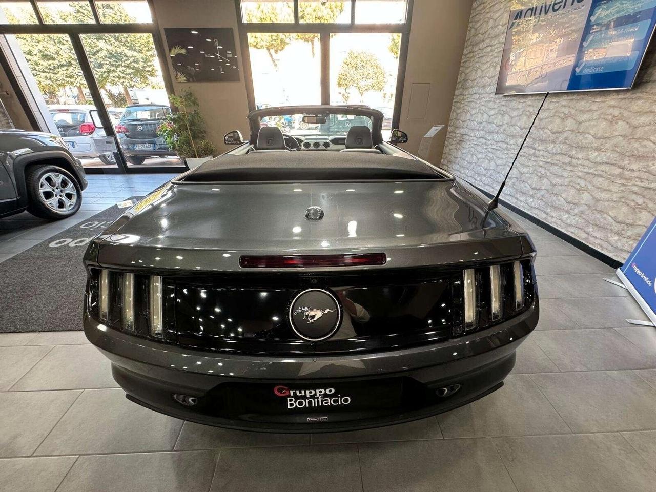 Ford Mustang 2.3 Ecoboost 317CV Automatico Cabrio