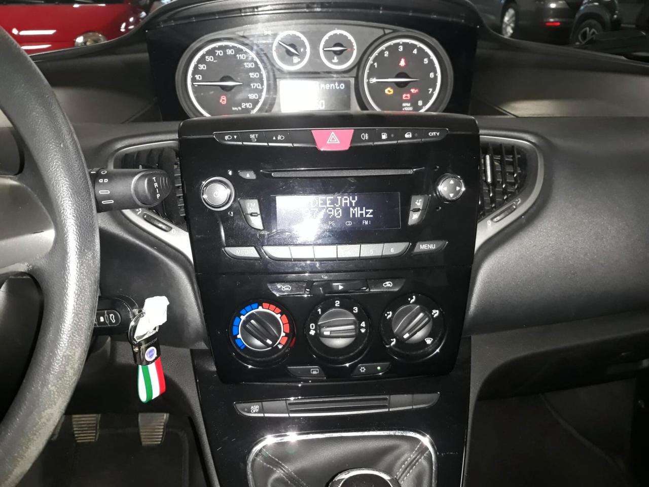 Lancia Ypsilon 1.2 69 CV 5 porte GPL Ecochic Gold