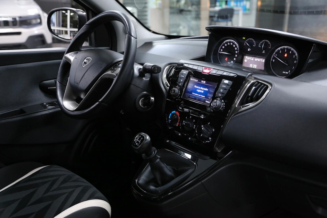 Lancia Ypsilon 1.2 69 cv Gold